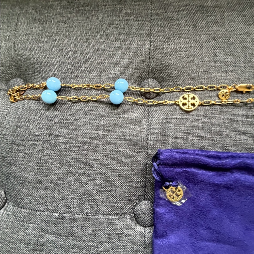 Tory Burch - Long Gold-Tone Necklace with Turquoise Blue Beads and TB Logos - Picture 8 of 8
